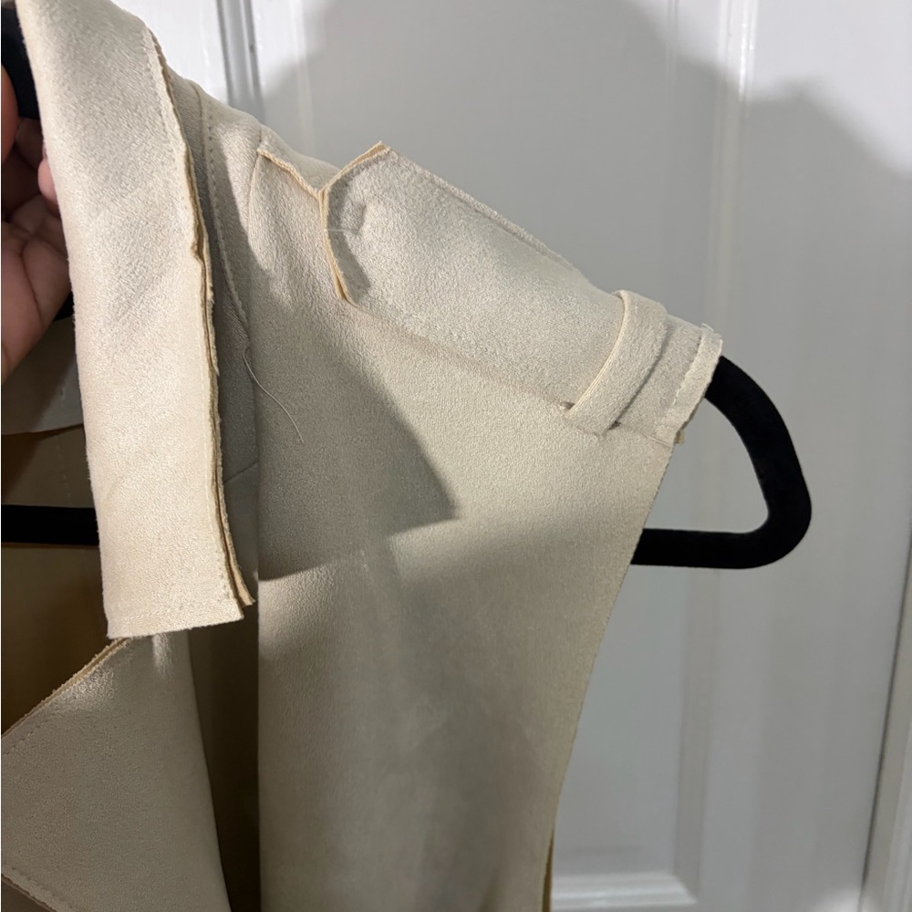 Tahari Beige Double Breasted Midi Blazer - Picture 6 of 9
